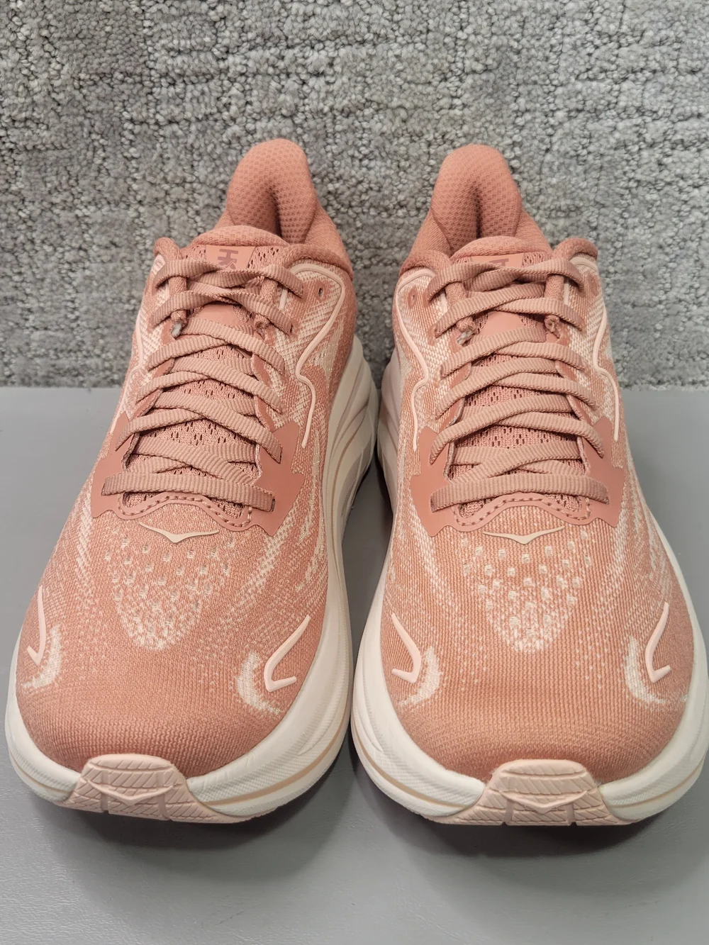 Hoka One One Clifton 10 Women's US Size 8.5B Blush Rose Latte Athletic Sneakers.